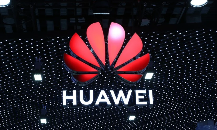 Huawei traz para o Brasil carregadores ultrarrápidos para carros elétricos